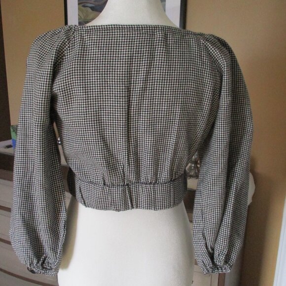 Button-up crop top - Picture 6 of 6